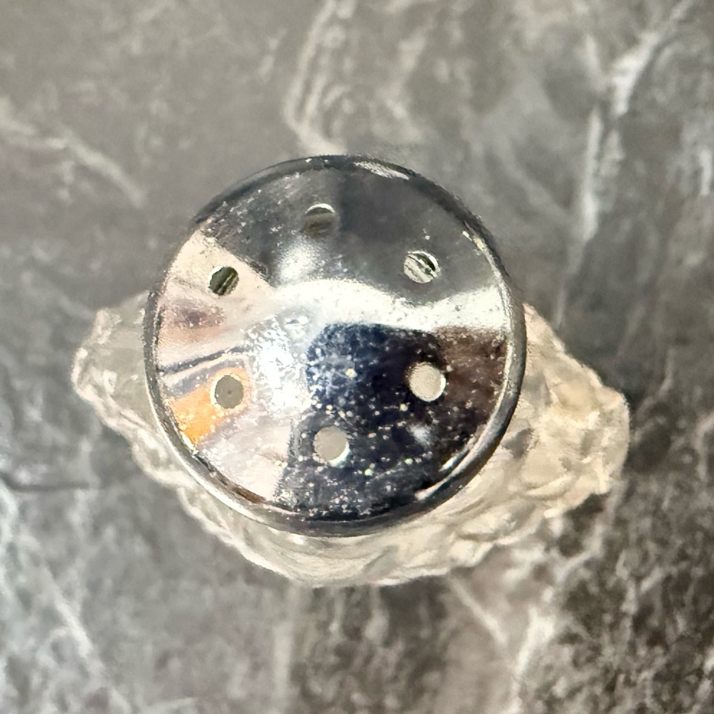 Small Salt & Pepper Shakers - Picture 3 of 16